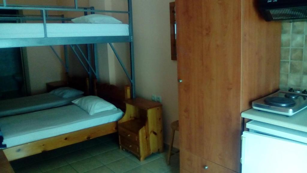 Constantinos Budget Beds room 2